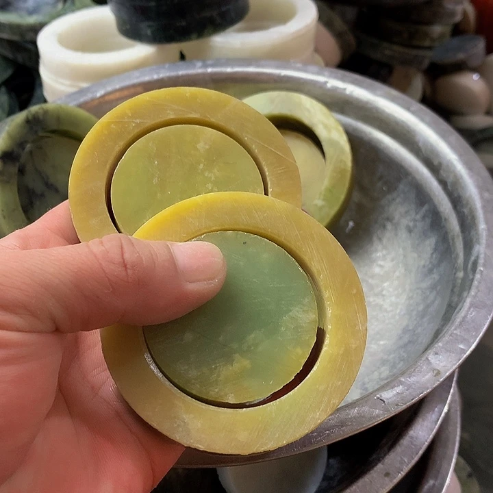蛇纹石玉未镶嵌珠宝半成品真**恒