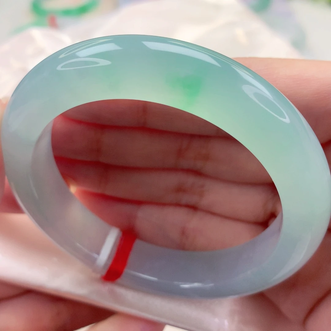 未镶嵌手镯翡翠53.6冰胶绿底飘翠 种色兼备 喵喵