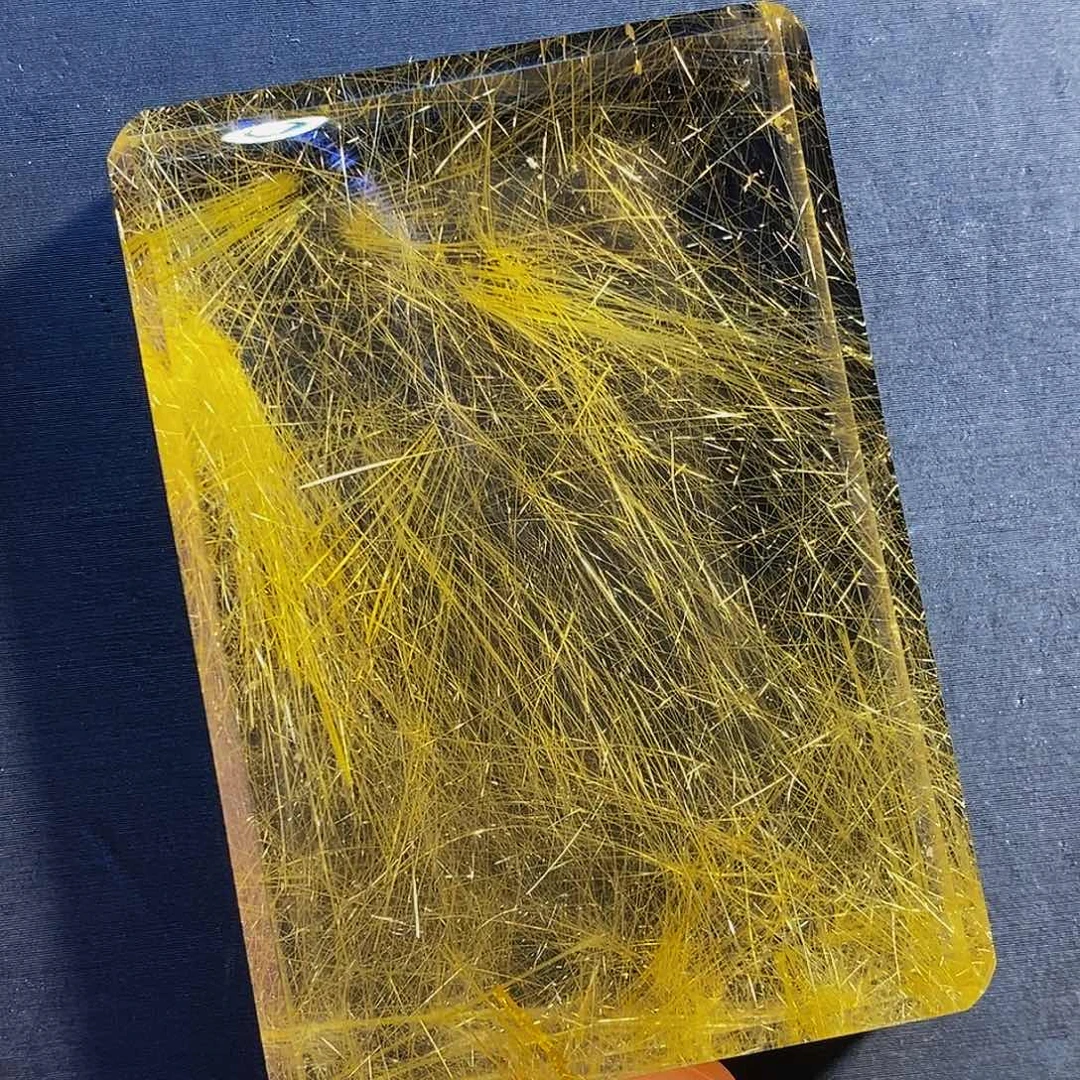 未镶嵌颈饰水晶天然发晶无事牌裸重103.68克左右