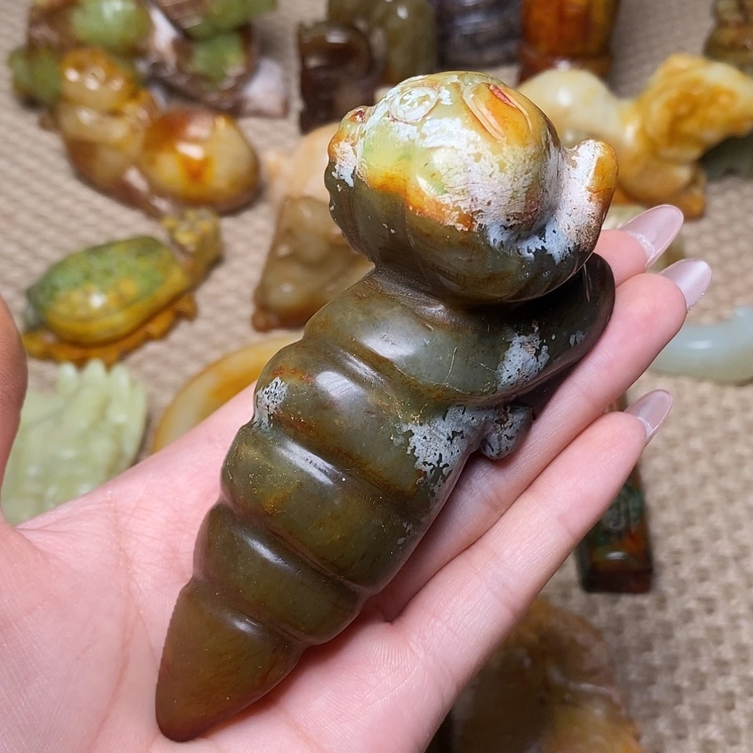 未镶嵌蛇纹石玉颈饰