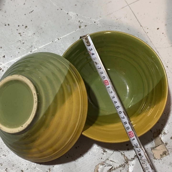 瓷片五厂绿釉三色碗一对微瑕疵