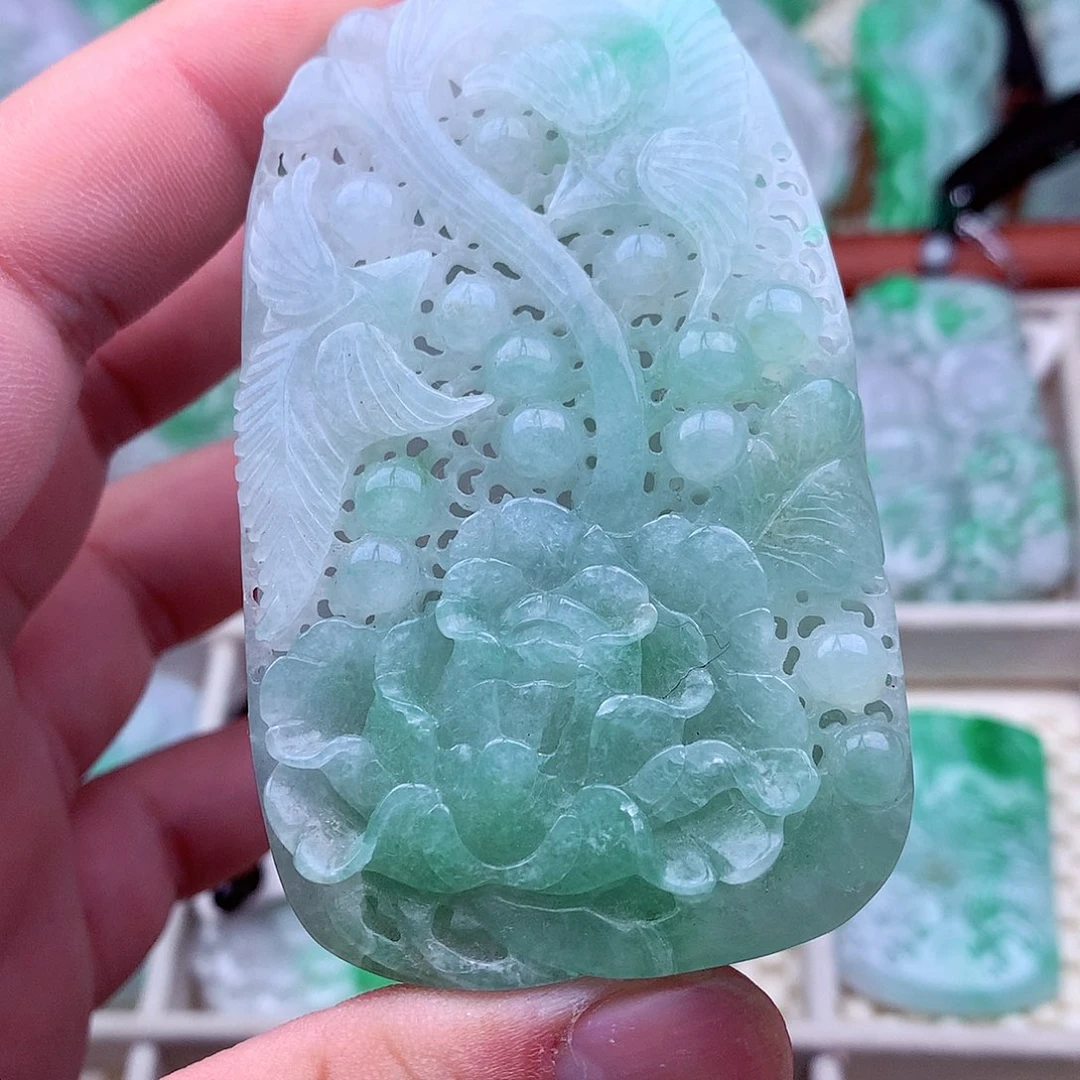 翡翠未镶嵌吊坠(不含链)