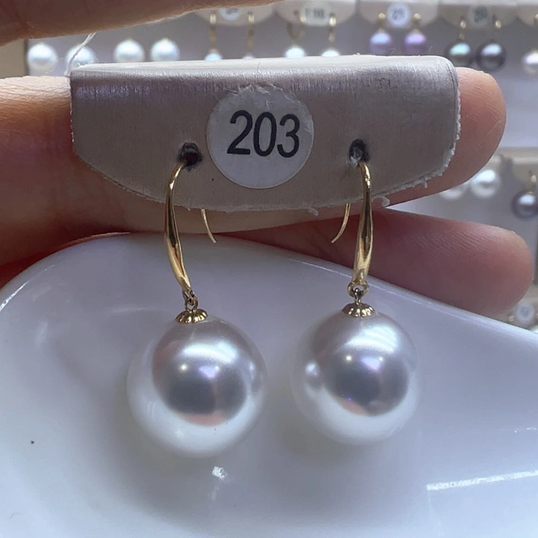 18K金镶嵌淡水珍珠耳饰