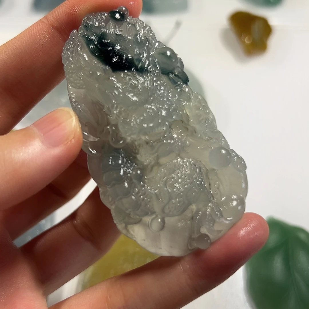 定制翡翠未镶嵌挂件