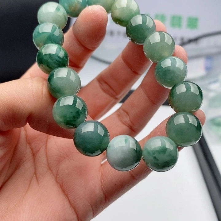 翡翠手链未镶嵌潭**哥多样性
