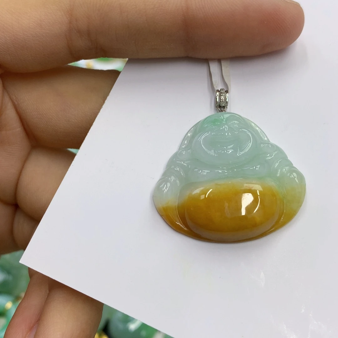 翡翠18K金镶嵌颈饰翡翠