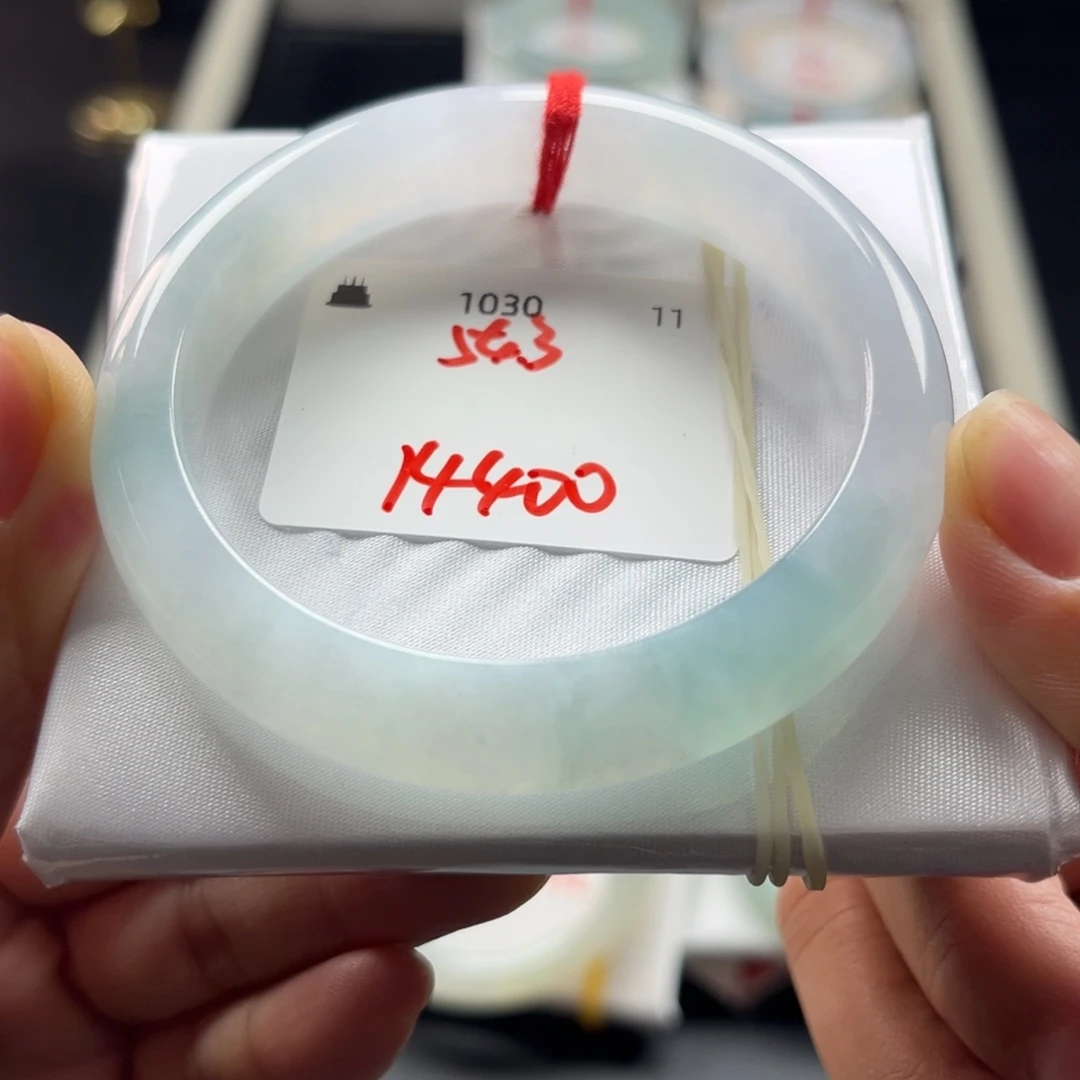 翡翠未镶嵌手镯54.3正圈