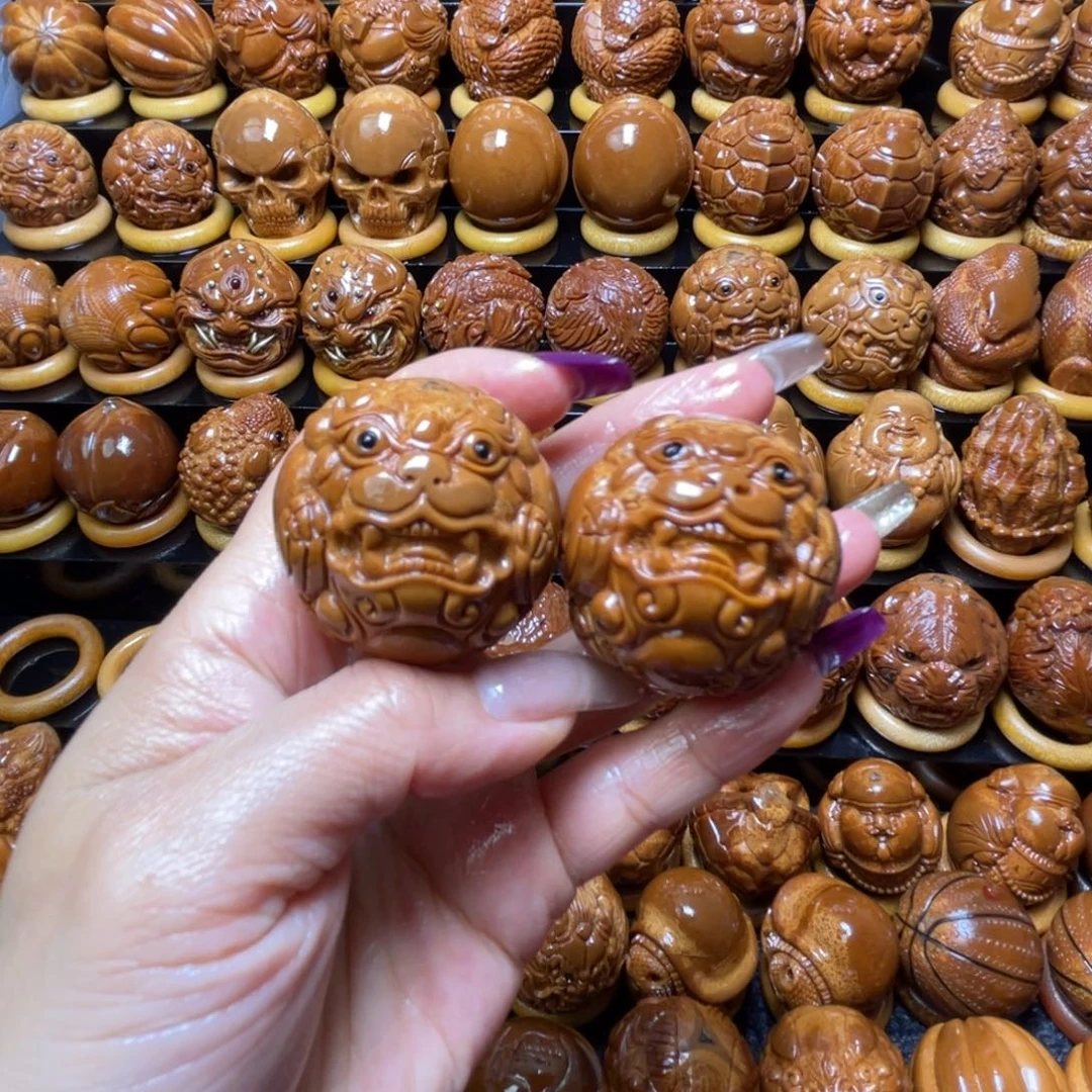 做***梁把件橄榄核橄榄球