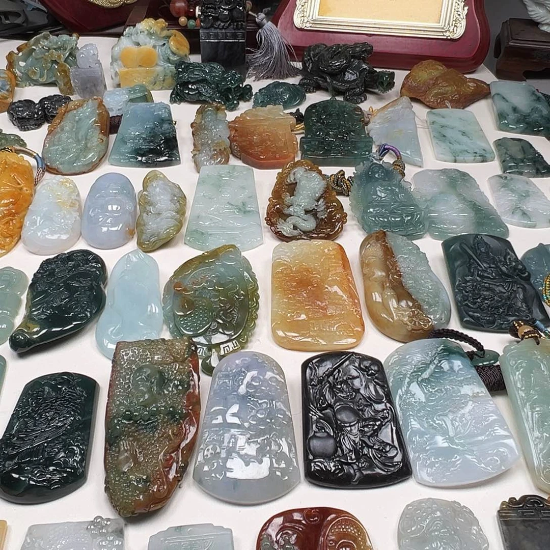 翡翠未镶嵌颈饰天然