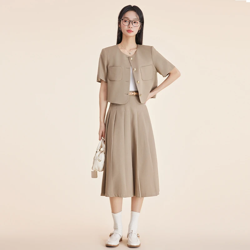 卡其色短袖西装套装女夏季薄款高级感新款大学生通勤面试职业正装