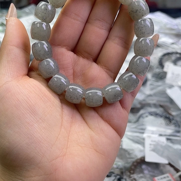 和田玉未镶嵌手串