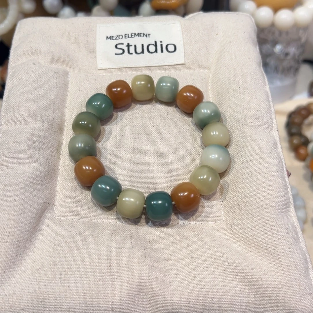 Y***.吊坠菩提根/象牙果烟雨江南卡14微瑕 033