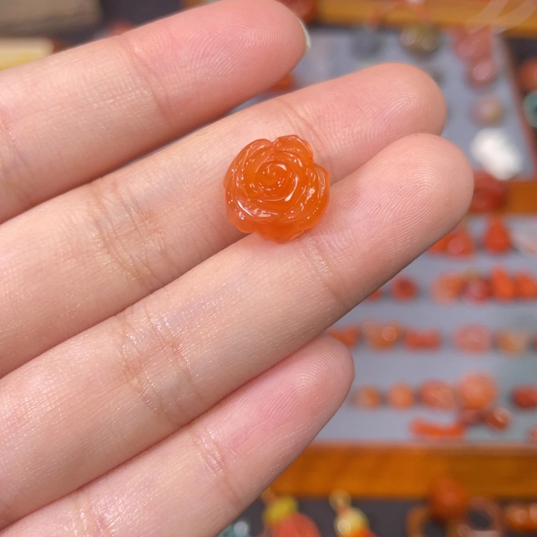 南红玛瑙未镶嵌冰红玫瑰花卡12.8