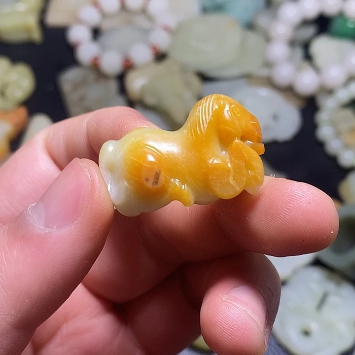 和田玉（糖玉）未镶嵌颈饰