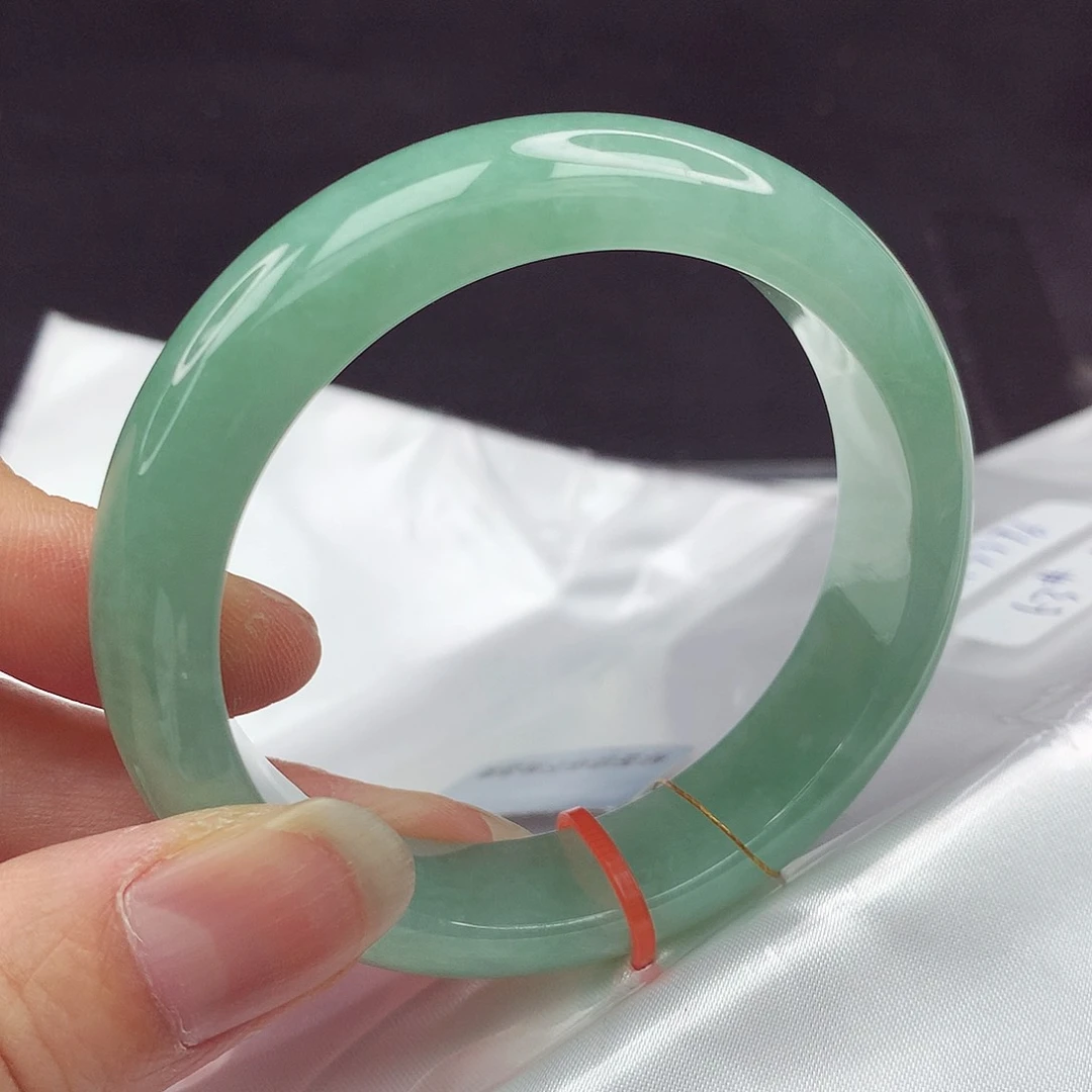 翡翠手镯未镶嵌53圈376