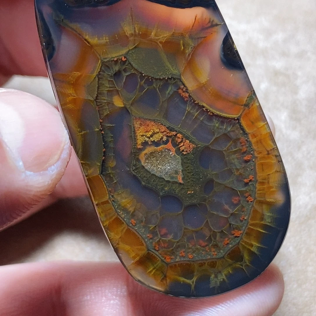 玛瑙/玉髓颈饰未镶嵌奥****奇