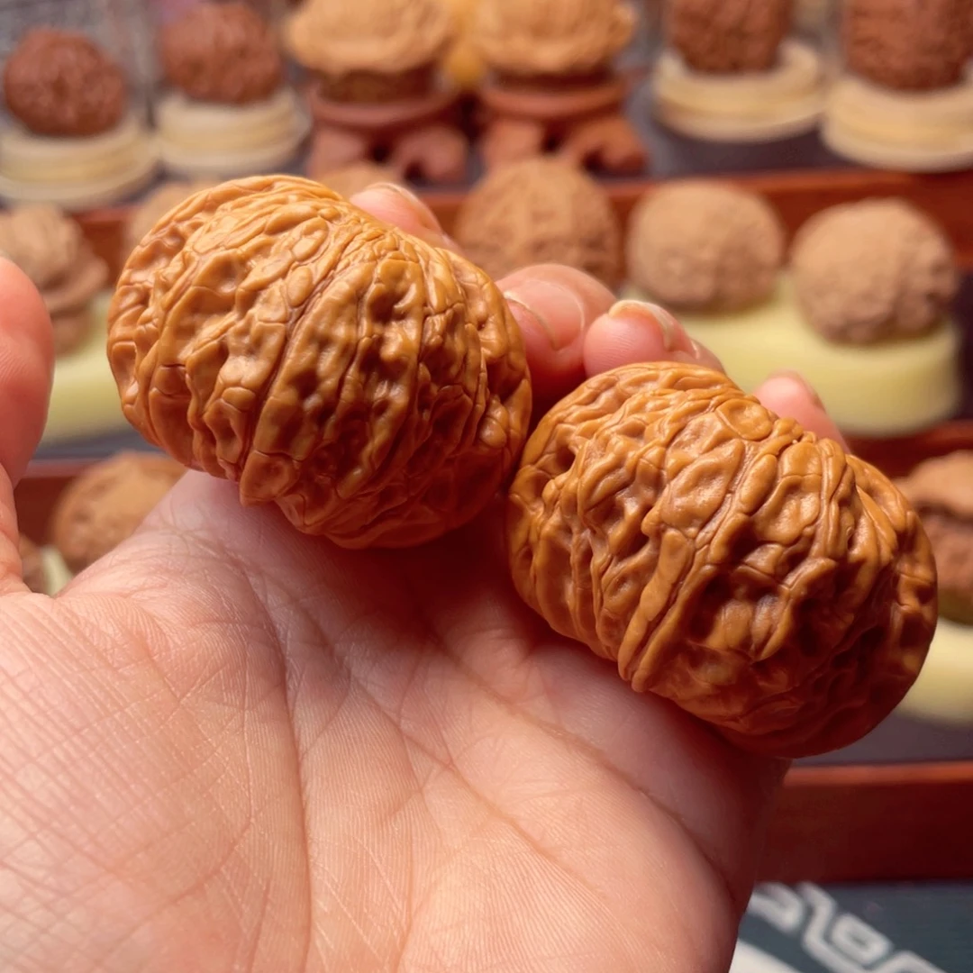 眯***儿文玩核桃把件磨盘43