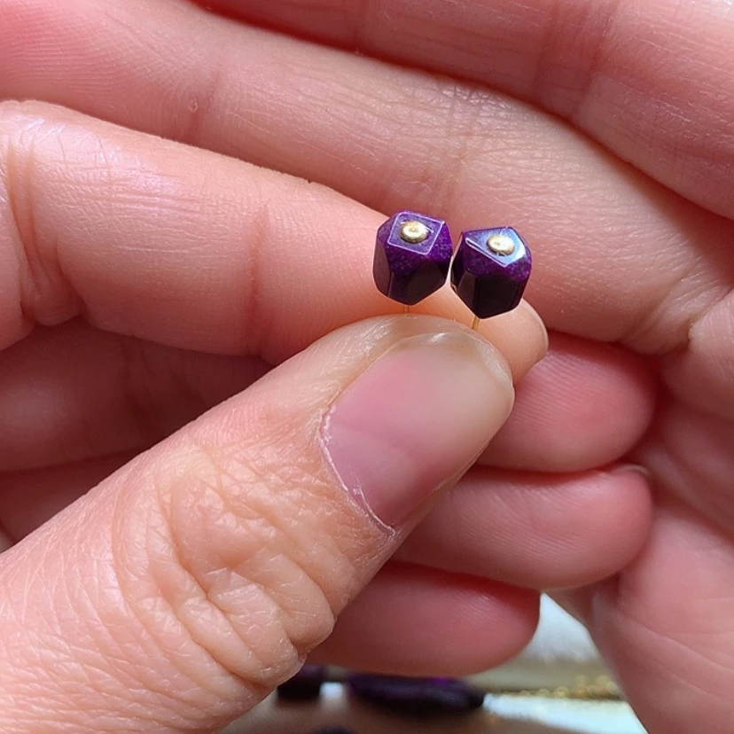 【闪购商品】苏纪石（舒俱来）耳钉18K金镶嵌