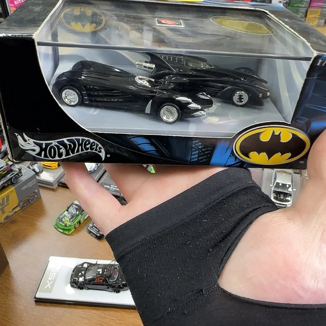 寄卖风火轮双车蝙蝠侠包邮无售后不包瑕疵