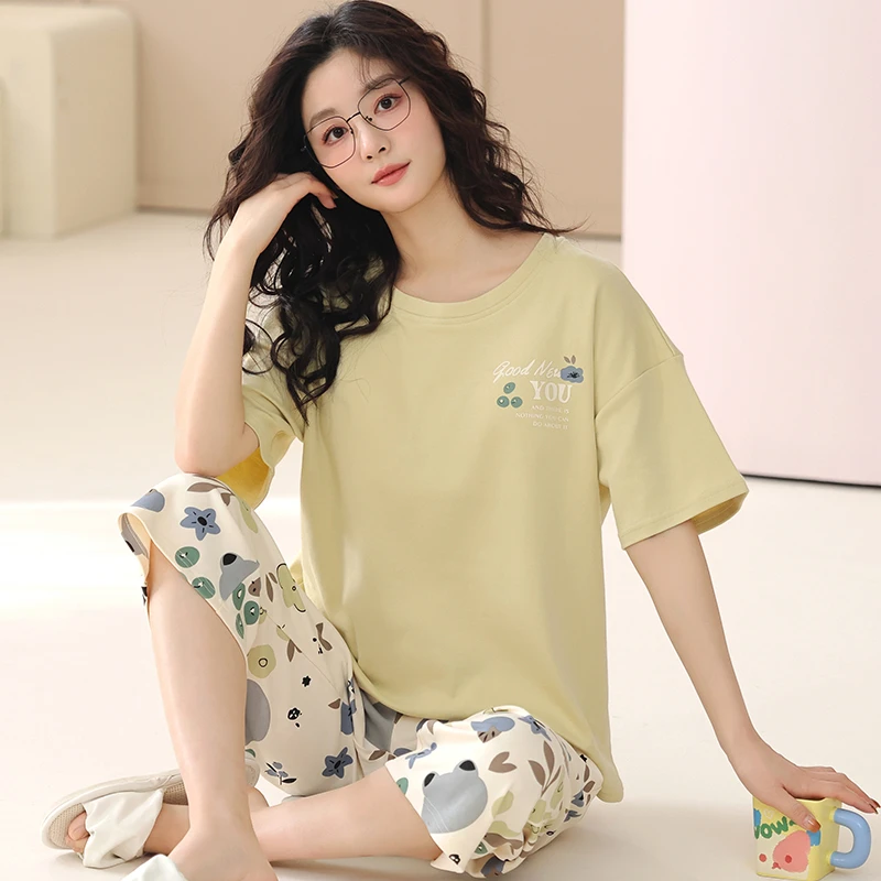 卡之恋睡衣女夏季薄款纯棉短袖带胸垫防凸点七分裤涂鸦印花家居服