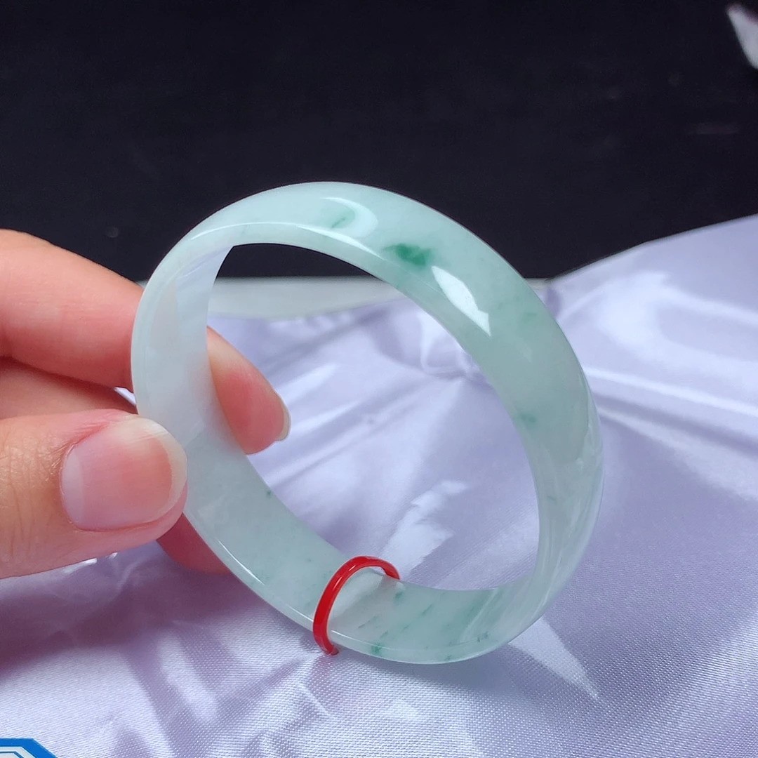 翡翠手镯未镶嵌52公主鐲福利漏w95525