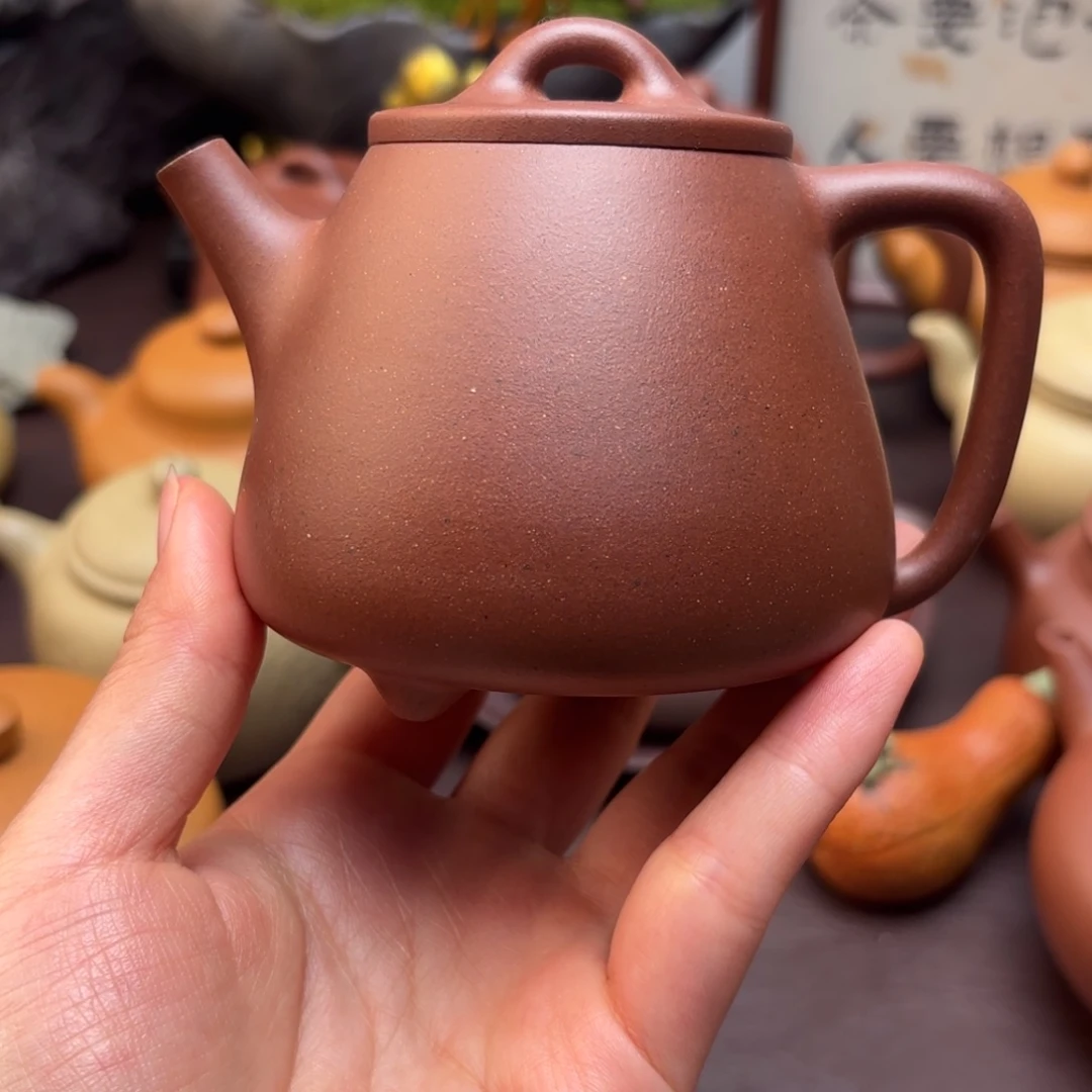 辉***哥茶壶紫砂特练紫泥  高瓢  248微瑕