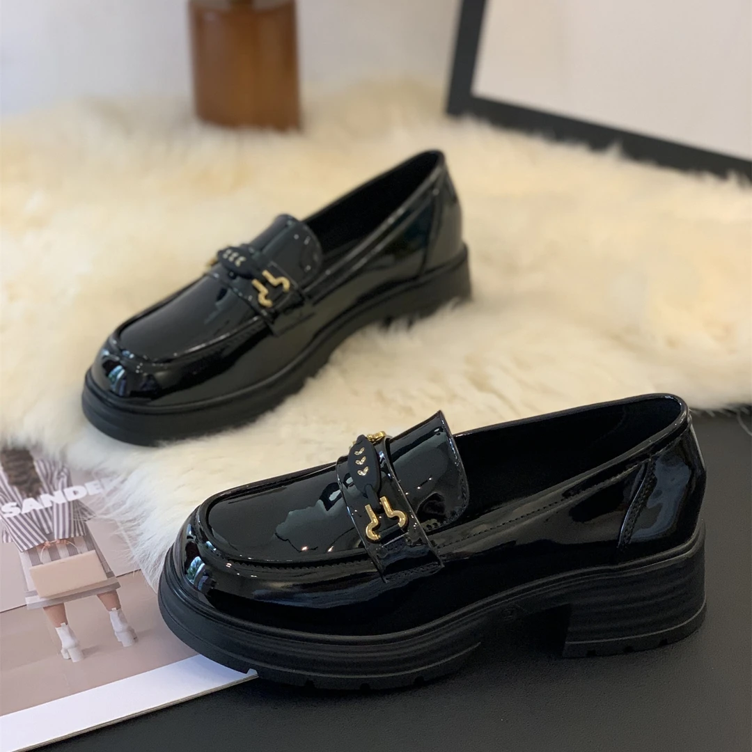 粗跟一脚蹬时尚小皮鞋女2025秋季新款英伦风乐福鞋显脚小百搭单鞋