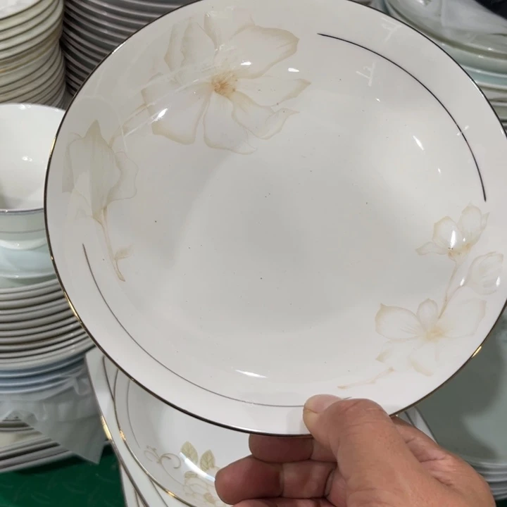 骨瓷八寸深盘四个微瑕