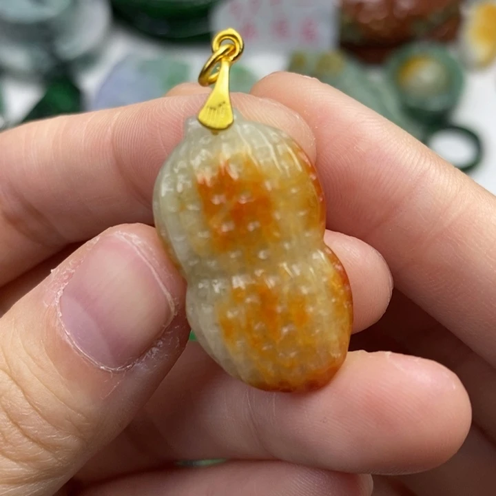 颈饰未镶嵌翡翠吊坠