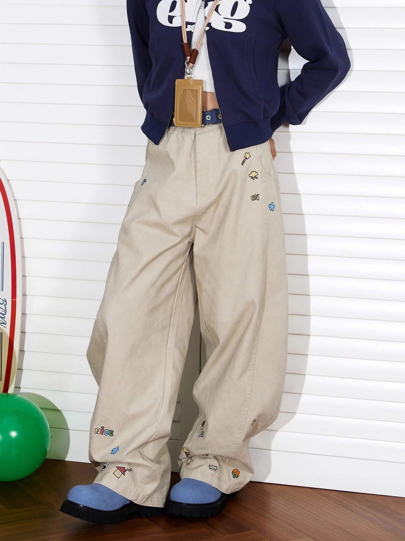 2025新款春秋卡通绣花阔腿休闲裤女情侣高腰宽松阔腿弯刀拖地裤子