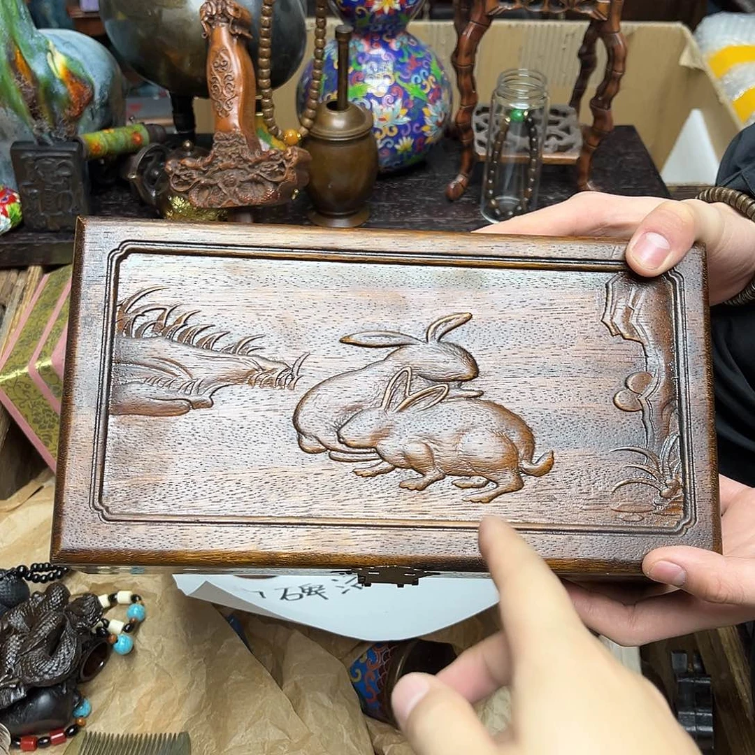 大叶紫檀（黑酸枝木类）