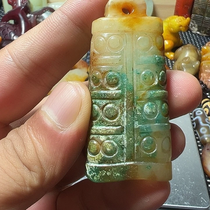 未镶嵌和田玉（糖玉）挂件
