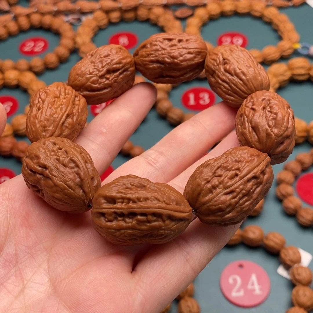 文玩核桃手串22尺寸貔貅