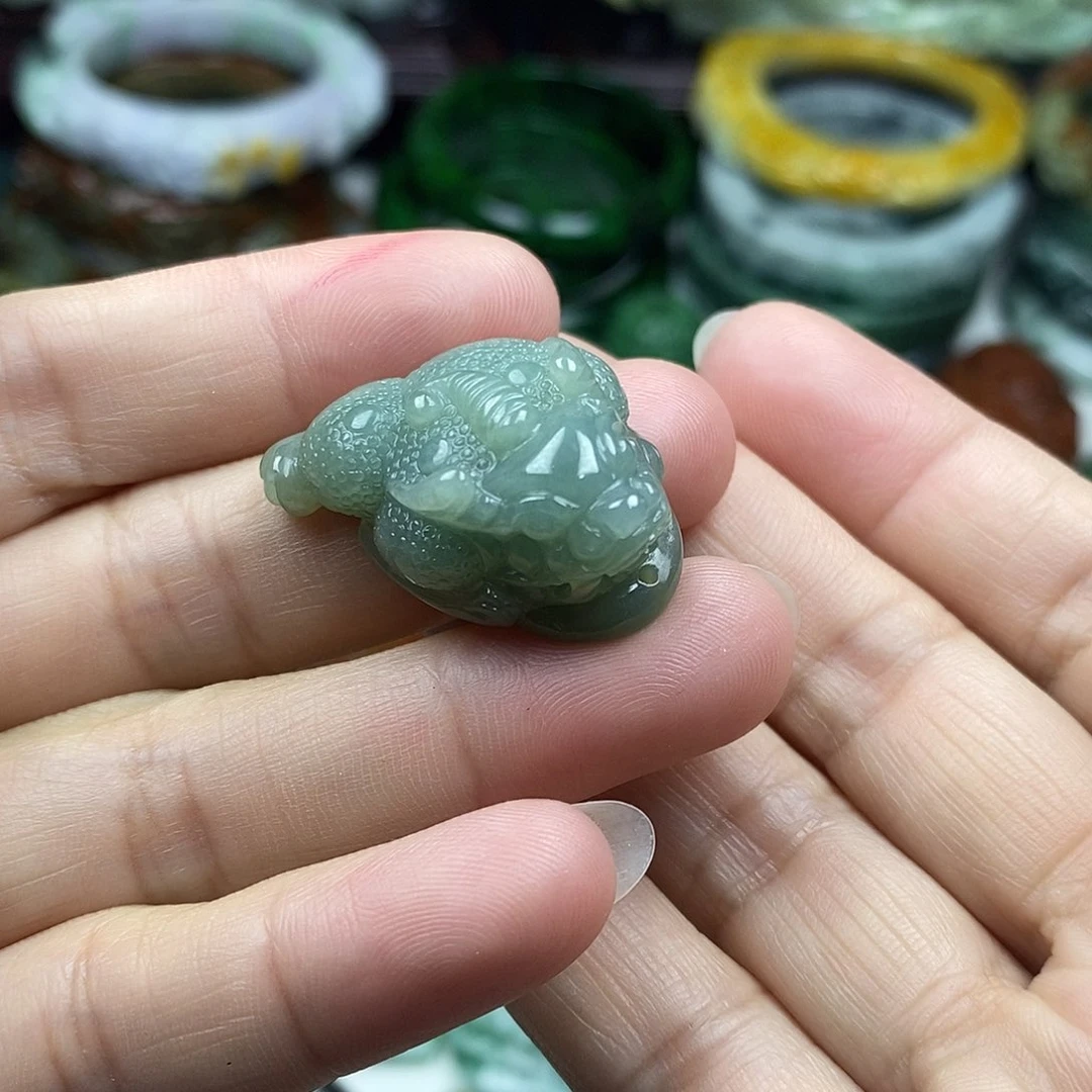 颈饰未镶嵌翡翠金蟾