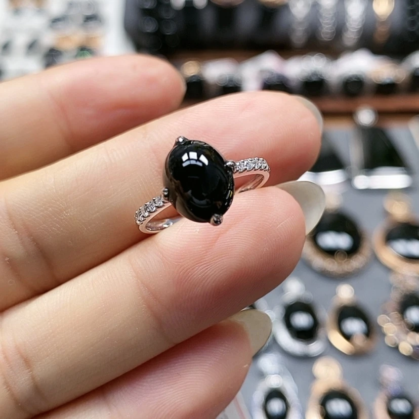 【闪购商品】翡翠戒指18K金镶嵌小****～缅甸翡翠