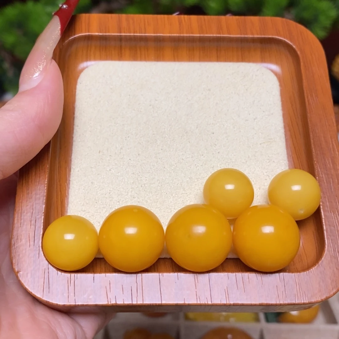 【闪购商品】裸石蜜蜡未镶嵌散珠