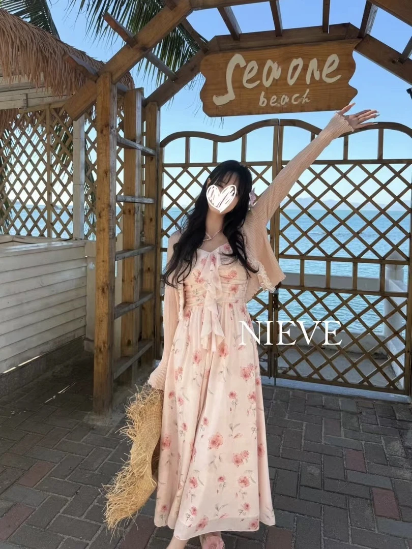 2025春夏季新款韩版初恋感不规则吊带裙气质甜辣度假风连衣长裙女
