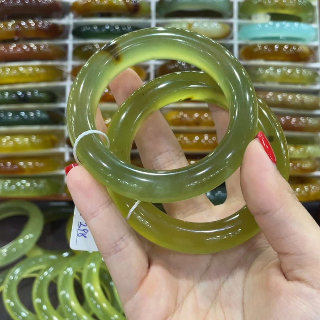 木****未镶嵌蛇纹石玉手镯