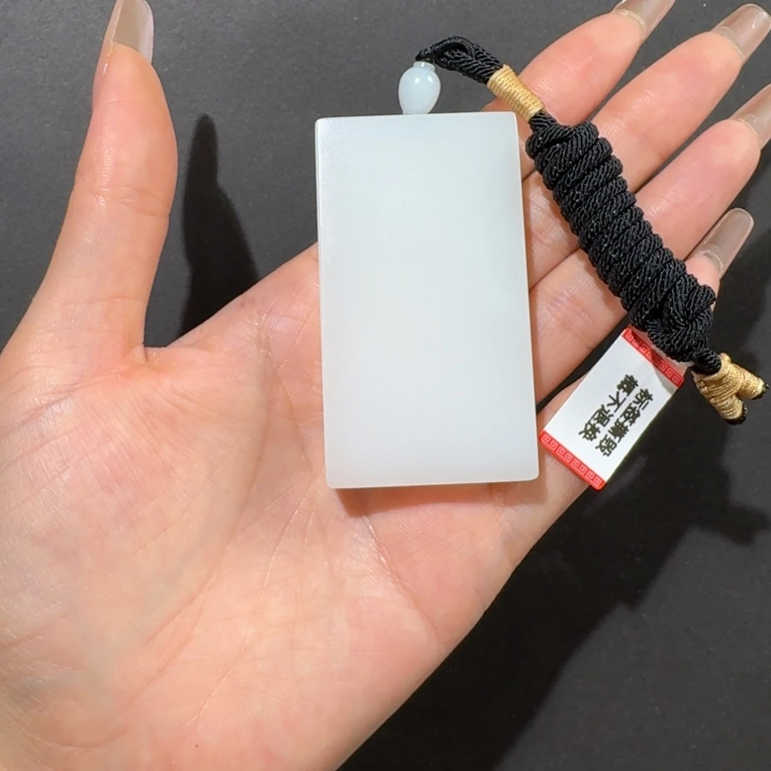 花***尽颈饰未镶嵌和田玉