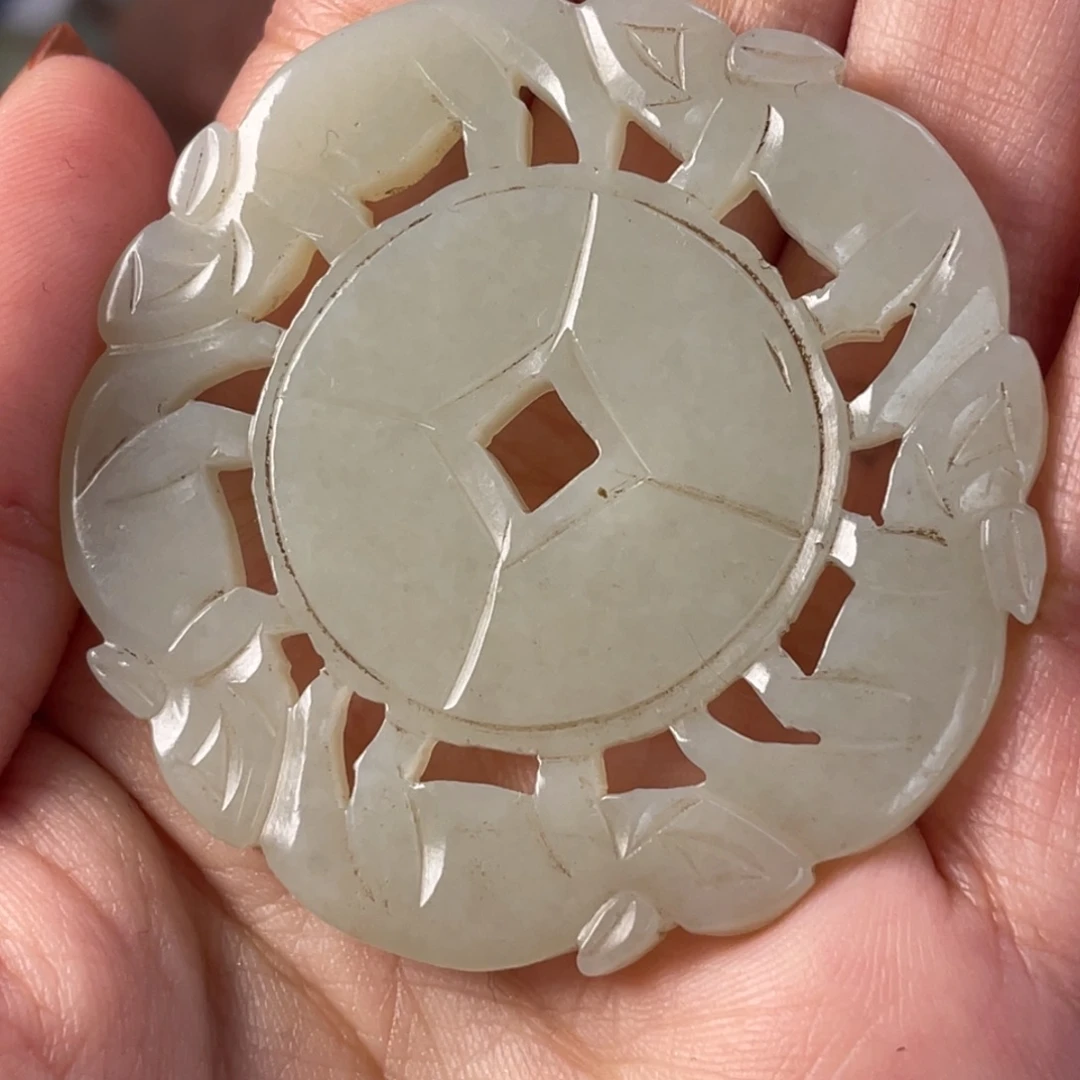 用***3和田玉未镶嵌颈饰