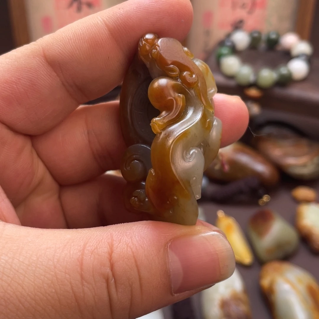 和田玉未镶嵌挂件