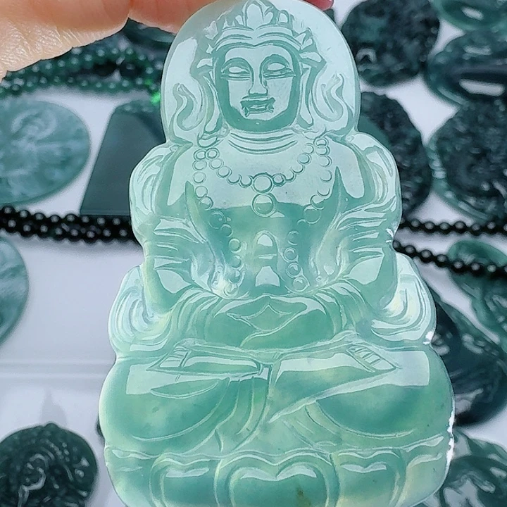 颈饰未镶嵌翡翠多样性发其一