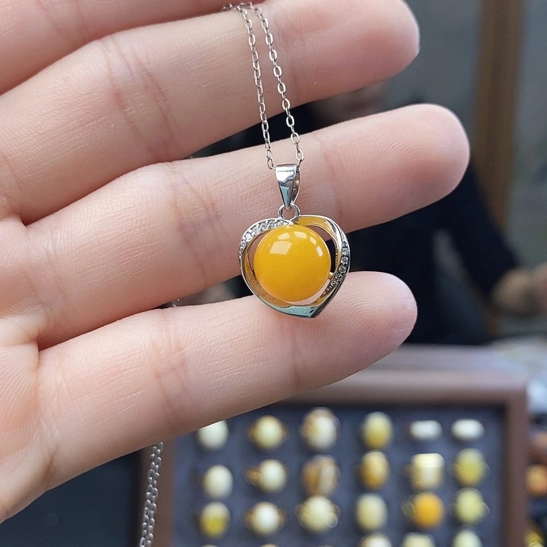 琥珀未镶嵌裸石成品