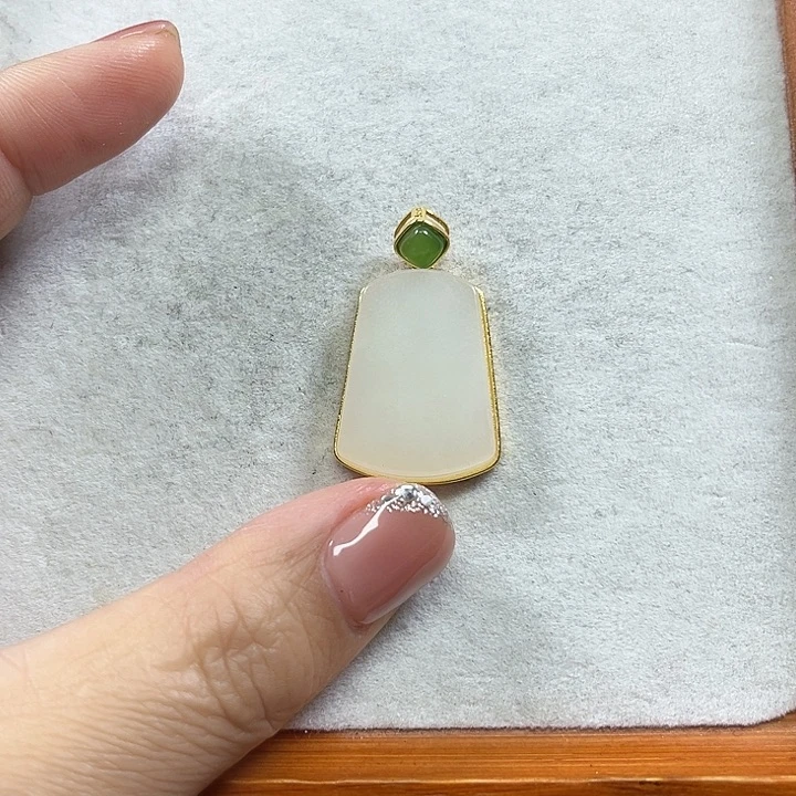 颈饰银S925镶嵌和田玉