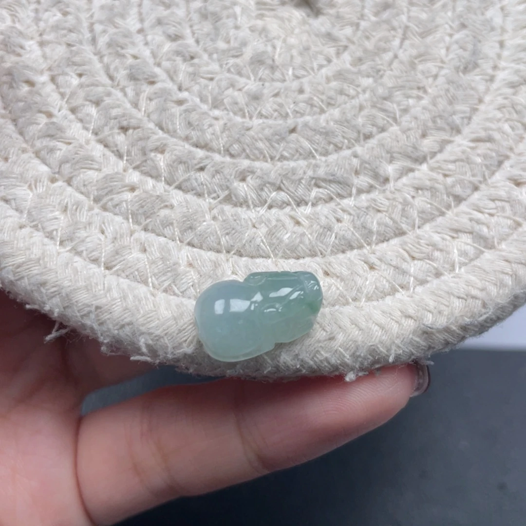 翡翠未镶嵌颈饰天然A货缅甸翡翠