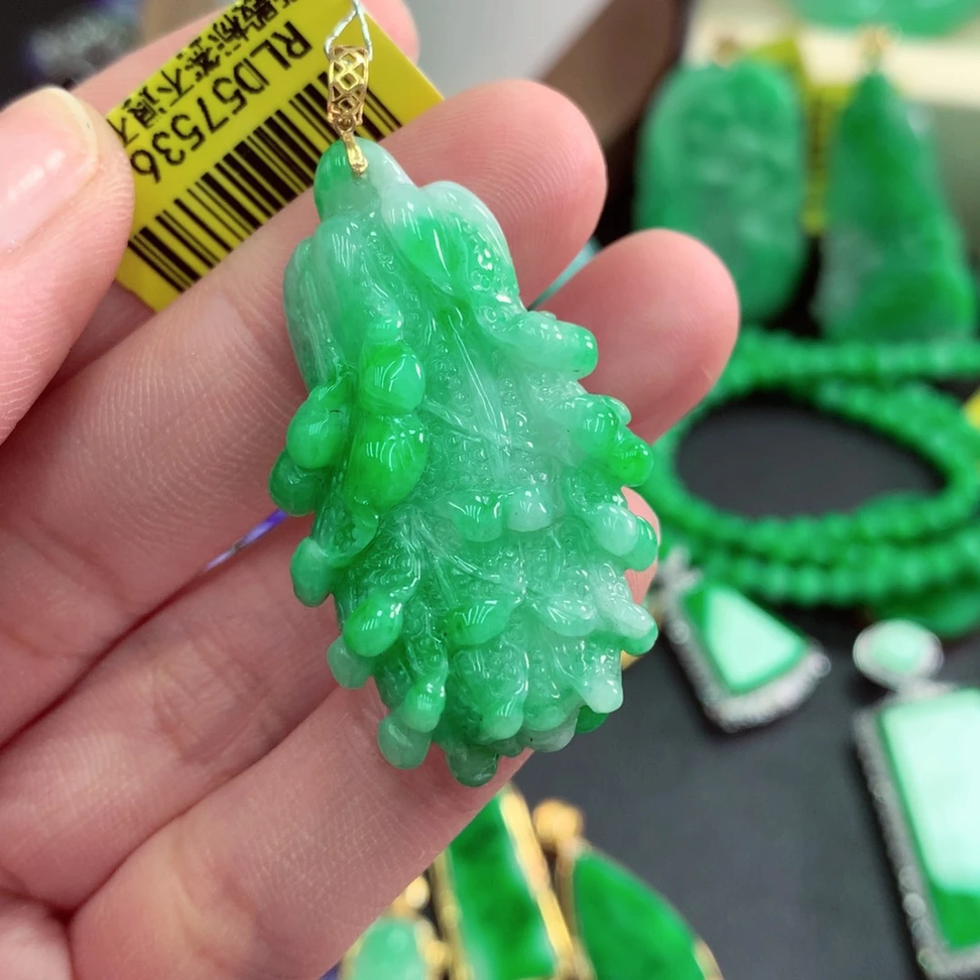翡翠18K金镶嵌吊坠(不含链)