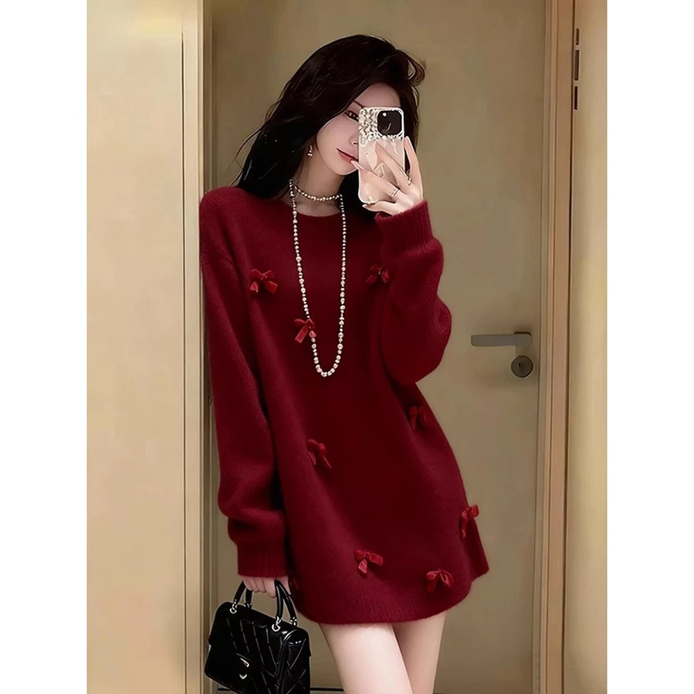 慵懒风红色针织连衣裙女2025新款初冬小个子宽松立体蝴蝶结毛衣裙