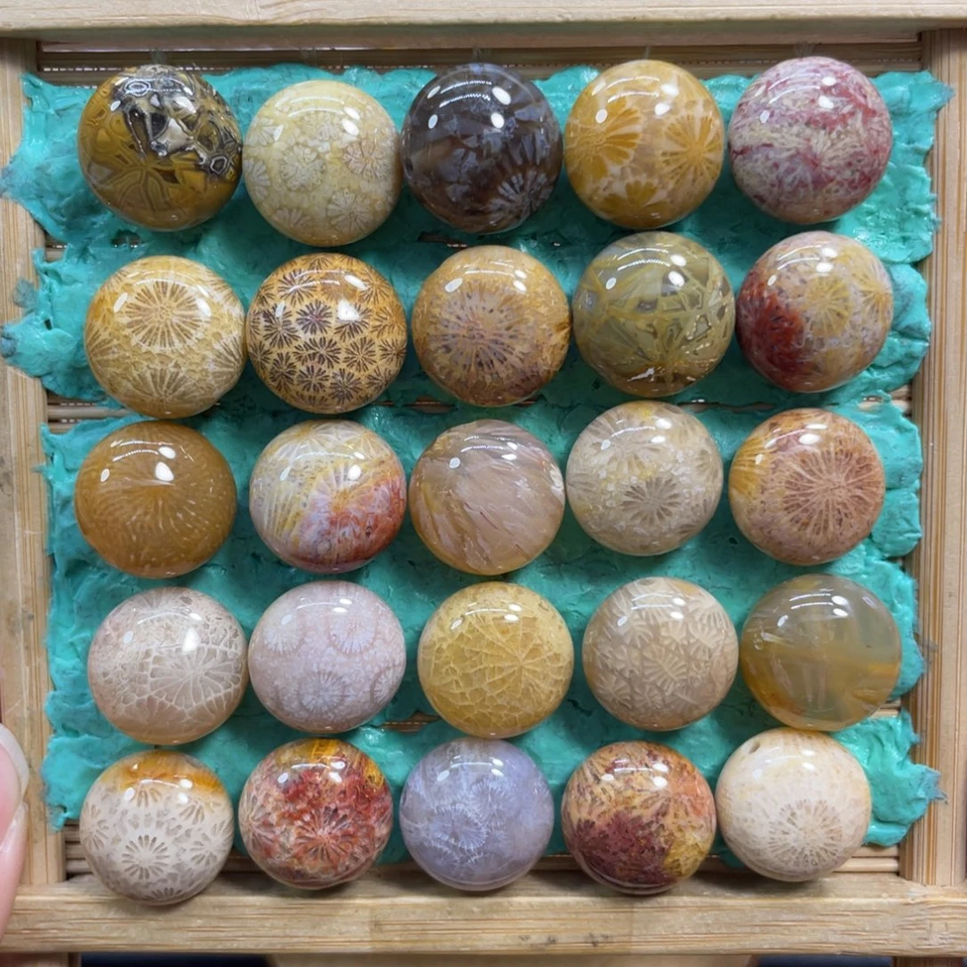 硅化玉未镶嵌颈饰圆饼30米1个