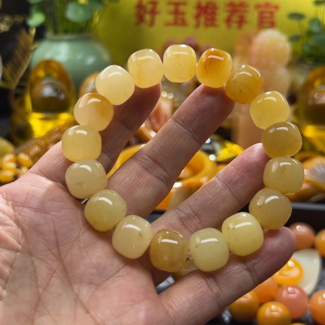 石英质玉未镶嵌颈饰