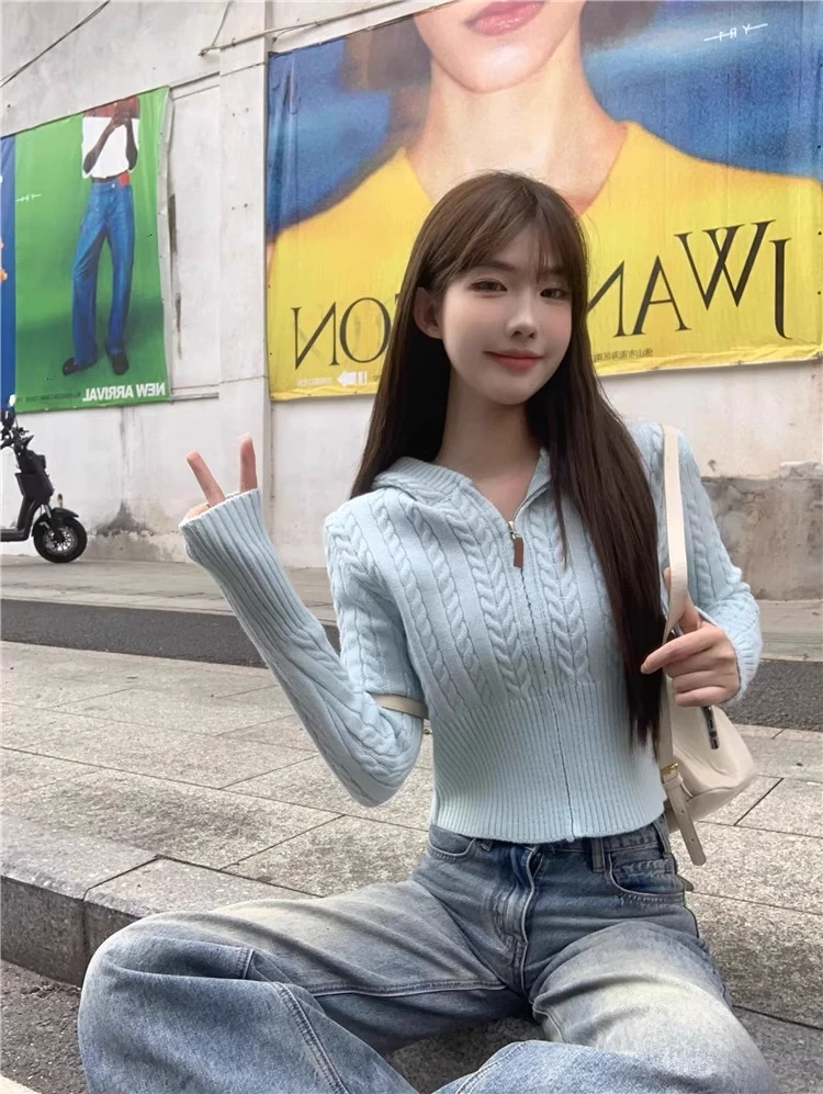 小个子短款连帽毛衣外套女2025春秋韩系灰色软糯麻花拉链针织开衫